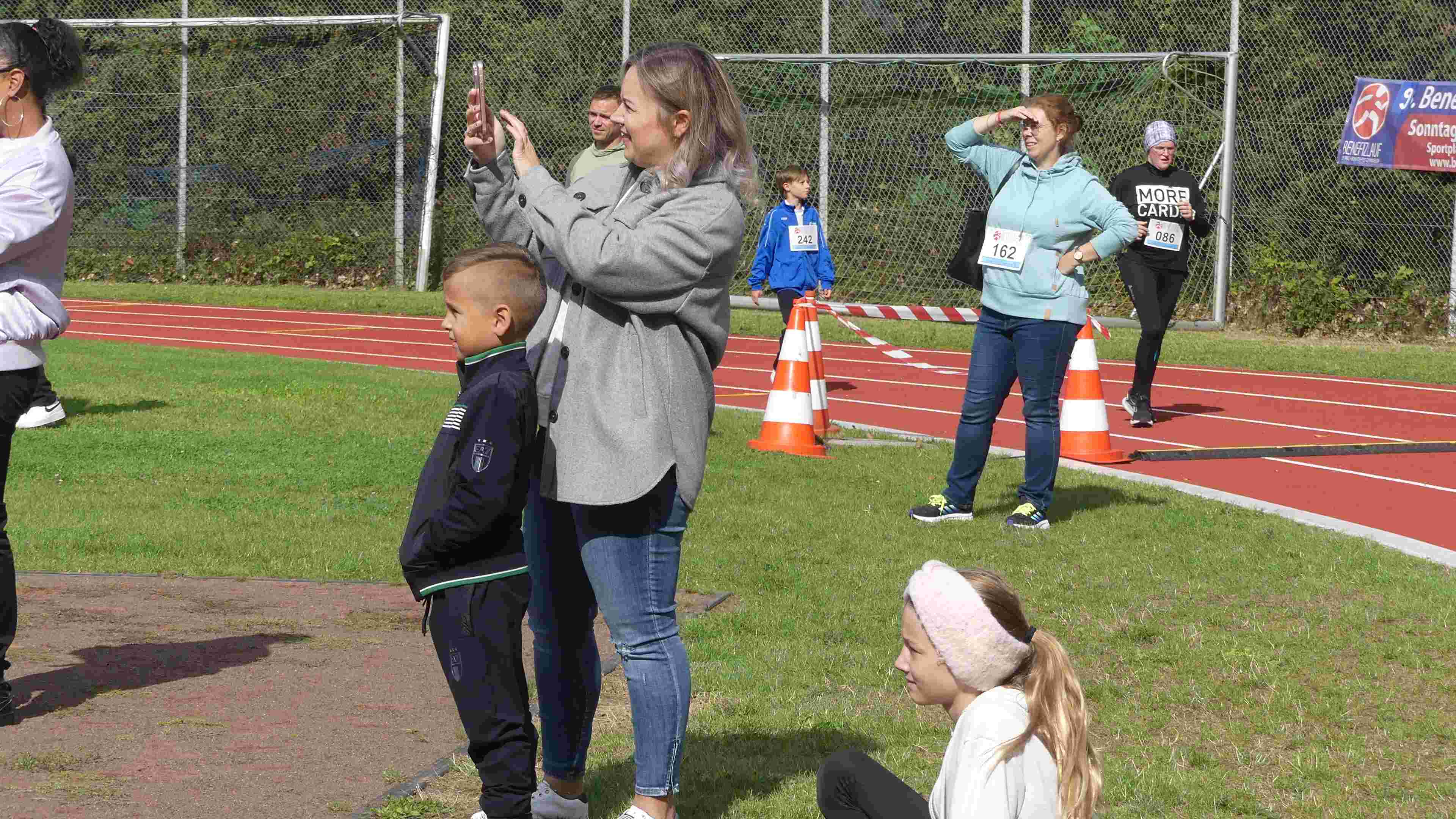 Bild vom 14. Benefizlauf im Jahr 2024. Dies ist das 85. Bild.